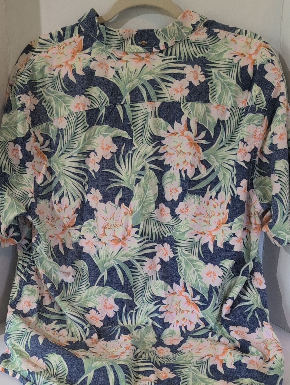 Chubbies Hawaiian 3 Button Shirt - Blue with Pink & Green Floral- Sz XL - Picture 2 of 5